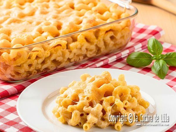 Macarrones con queso cremosos gratinados al horno, receta fácil